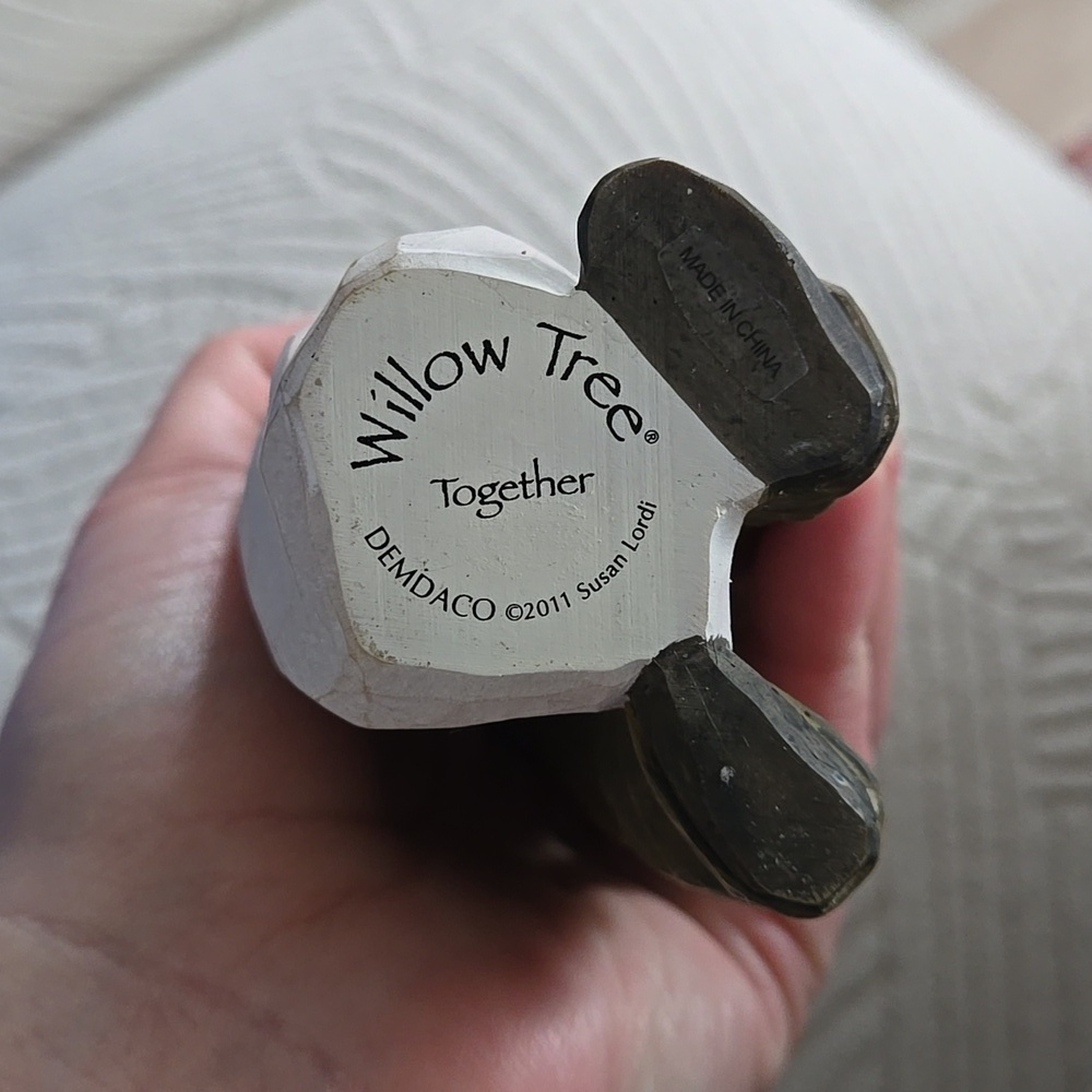 Willow Tree Figure - "Together" 2011 - Picture 6 of 7